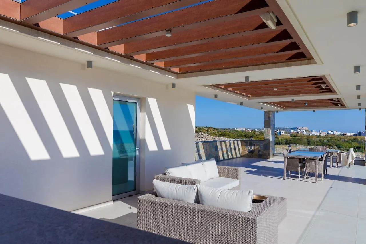 Palace Of Mediterranean Beachfront Villa 圣纳帕 塞浦路斯